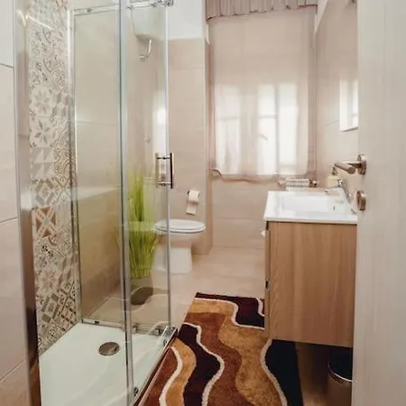 Stanzione 11 - Charming Flat In The Heart Of Vomero Naples Exterior photo